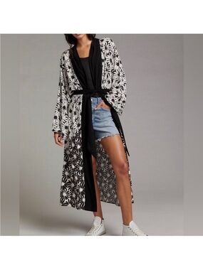 Vera for Anthropologie Daisy Kimono